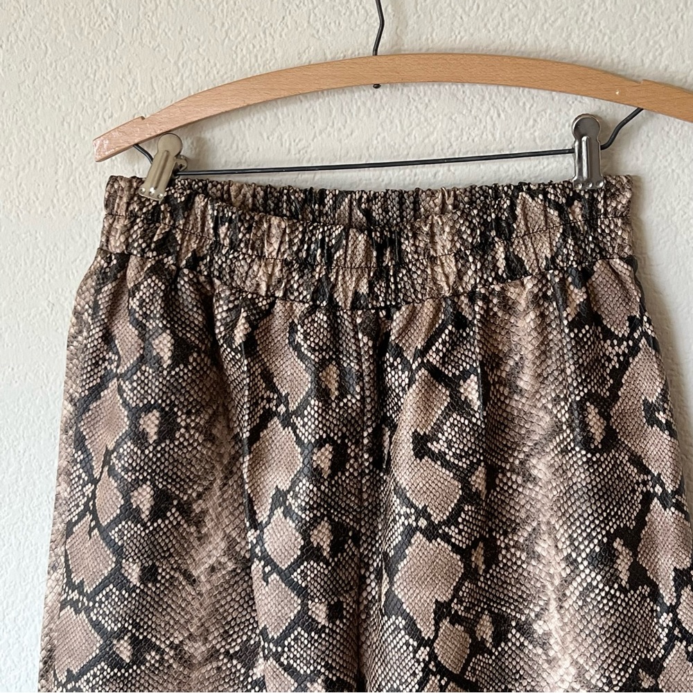 Pretty Little Thing x Little Mix snake skin cargo pants - Picture 3 of 6